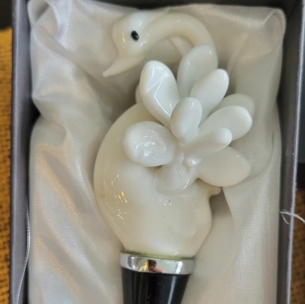 Glass Wine Stopper - Swan